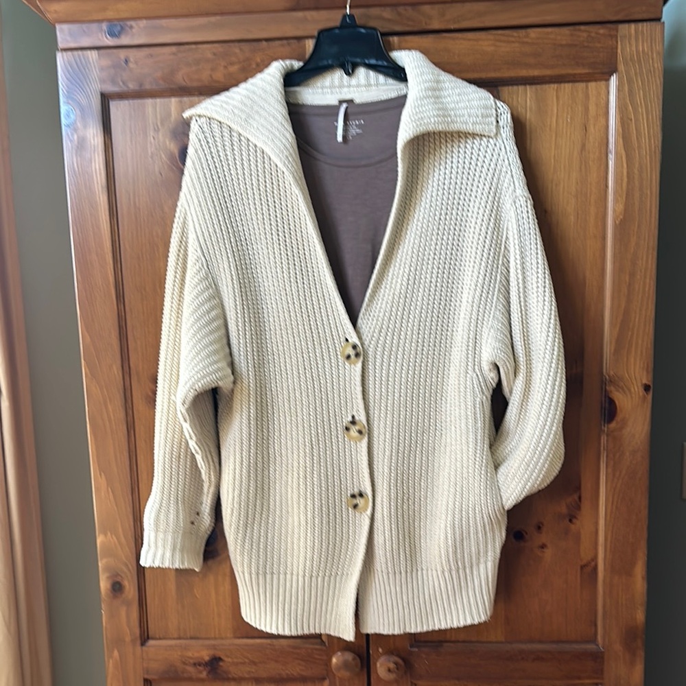 Women's Cream Sweater